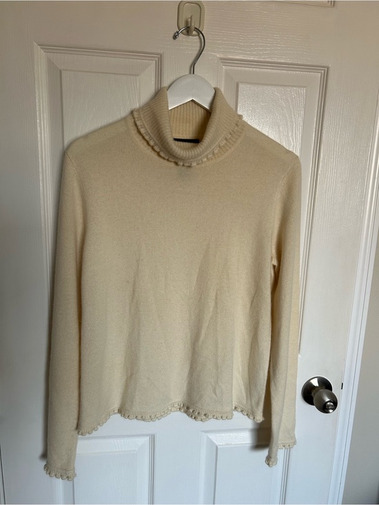 Jones New York Sweaters - Jones New York Cream Ruffle Turtleneck Sweater with Angora Wool Blend L 90’s